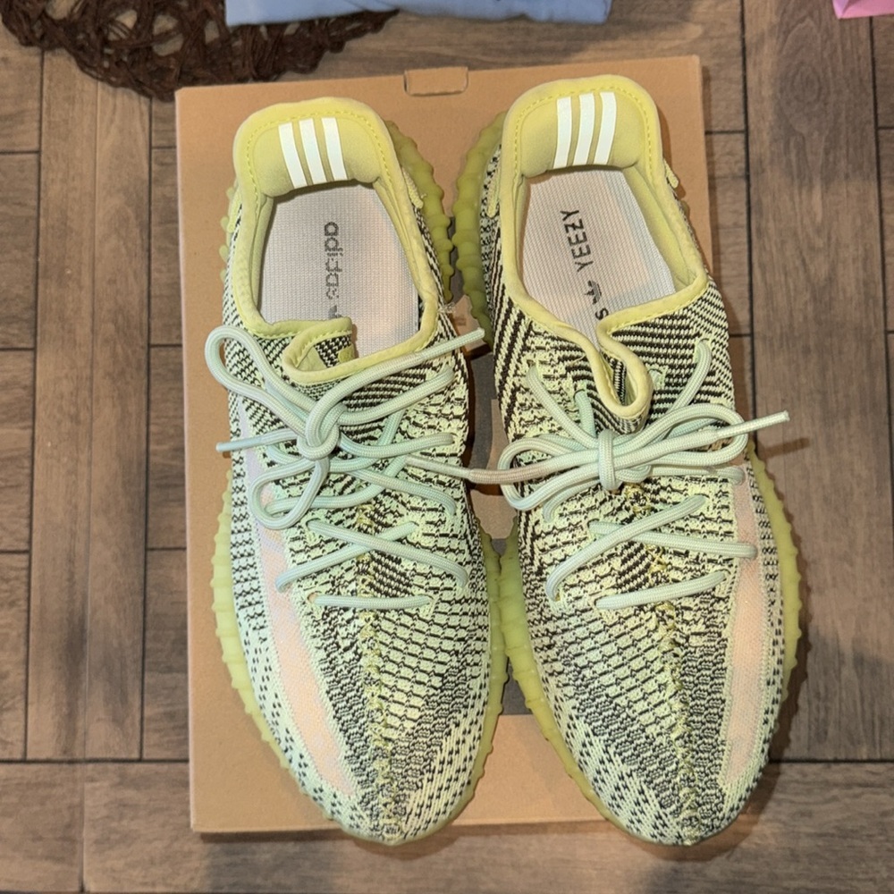 adidas Yeezy Boost 350 V2 Yeezreel (Non-Reflective) FW5191 Size 11 - Picture 5 of 8